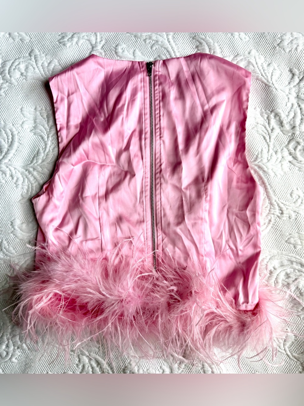 REVOLVE MORE TO COME PINK SATIN FEATHER TRIM CROP TOP XS - Picture 4 of 9